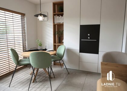 projekt wnętrza salonu z aneksem kuchennym Izabelów woj lódzkie